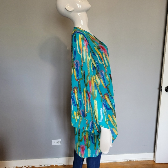 Lucky and Blessed Cactus Print Kimono, VGUC, Size M - Picture 2 of 7